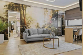 Central Two rooms apartment The Paradise of lights